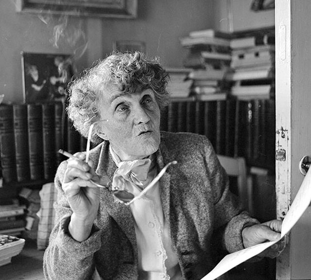 Sammanfattning av Mor gifter sig av Moa Martinson