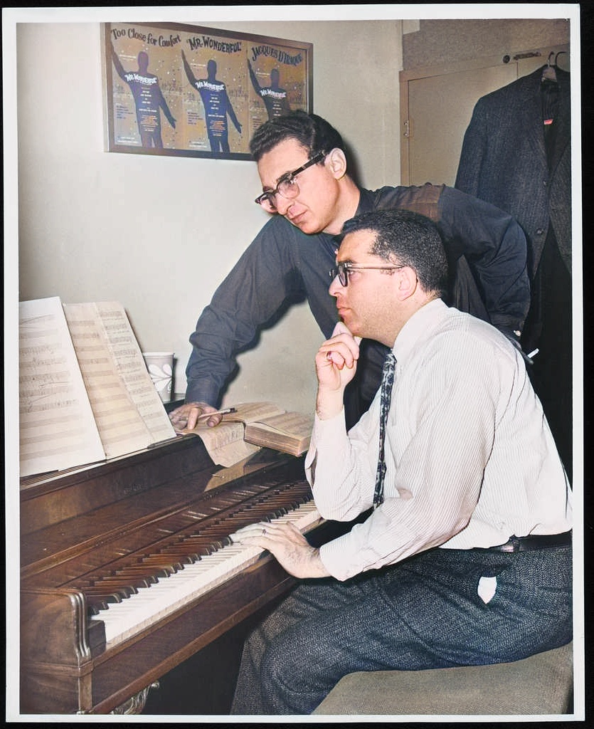 Jerry Bock och Sheldon Harnick 1960, foto Walter Albertin, färglagt
