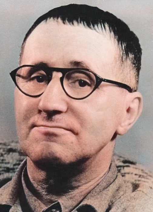 Sammanfattning av Trummor i natten av Bertolt Brecht