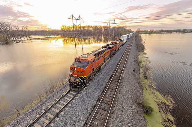 Warren Buffetts investering i BNSF: En strategisk milstolpe